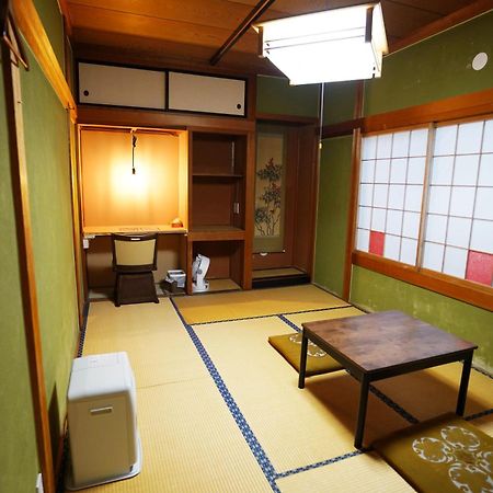 Hostel Murasaki Ryokan Takayama  Esterno foto