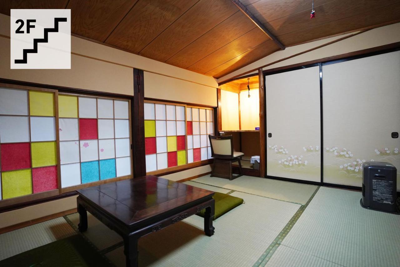 Hostel Murasaki Ryokan Takayama  Esterno foto