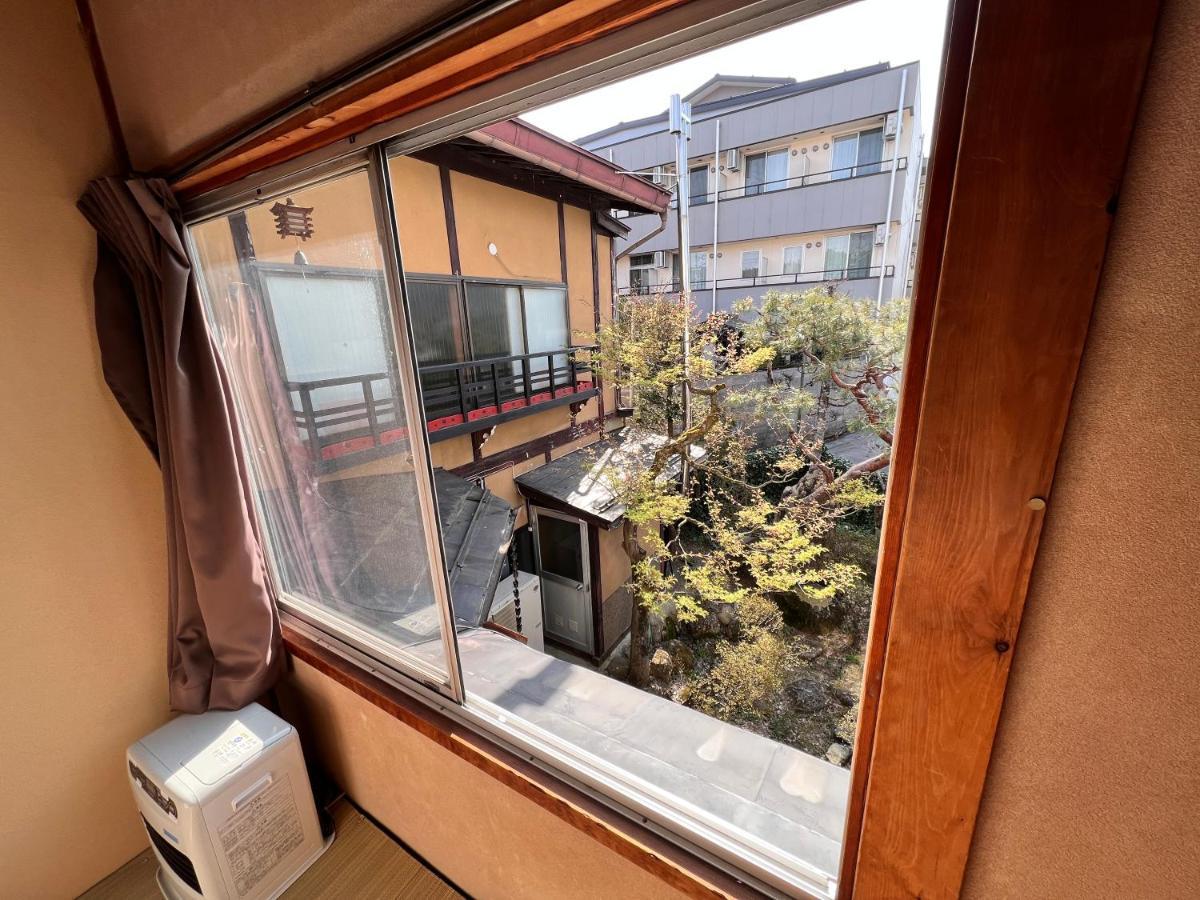 Hostel Murasaki Ryokan Takayama  Esterno foto