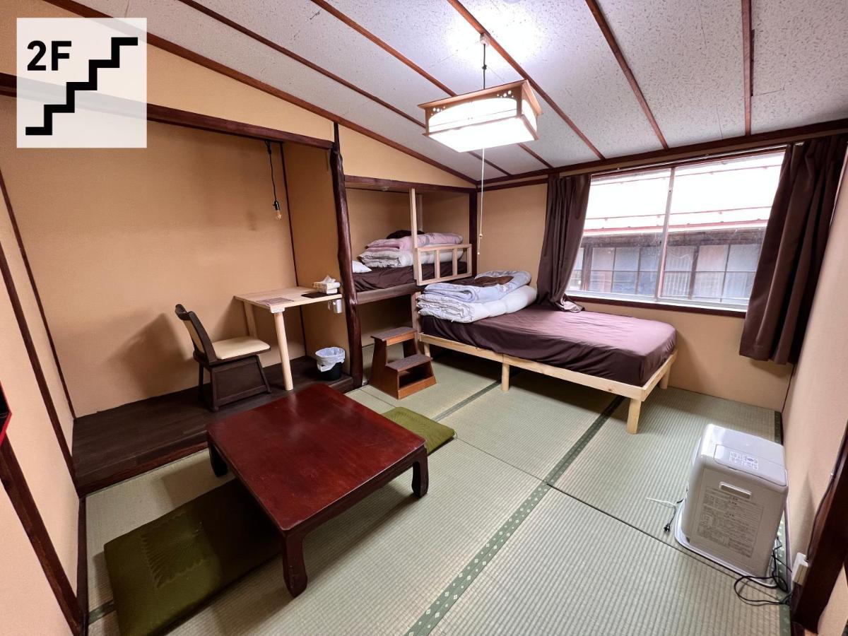 Hostel Murasaki Ryokan Takayama  Esterno foto