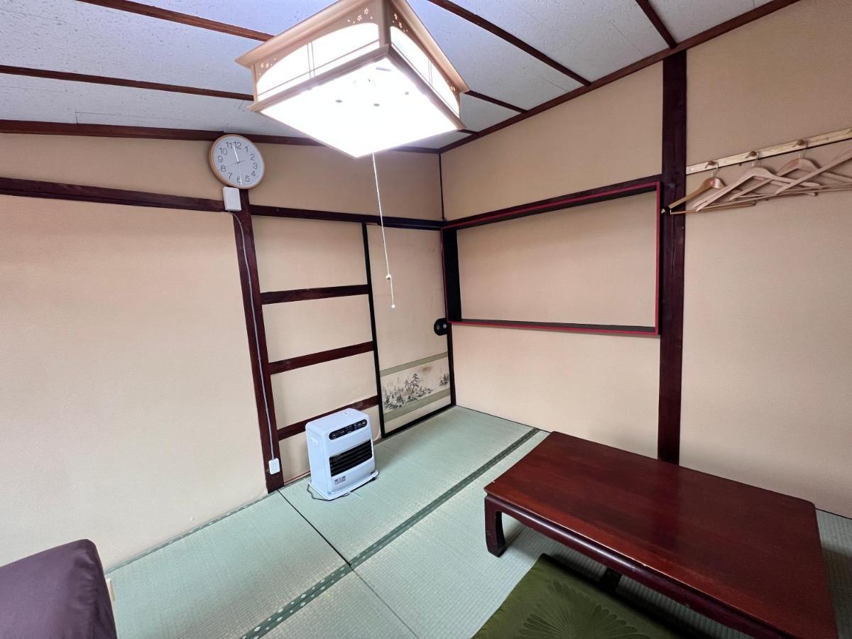 Hostel Murasaki Ryokan Takayama  Esterno foto