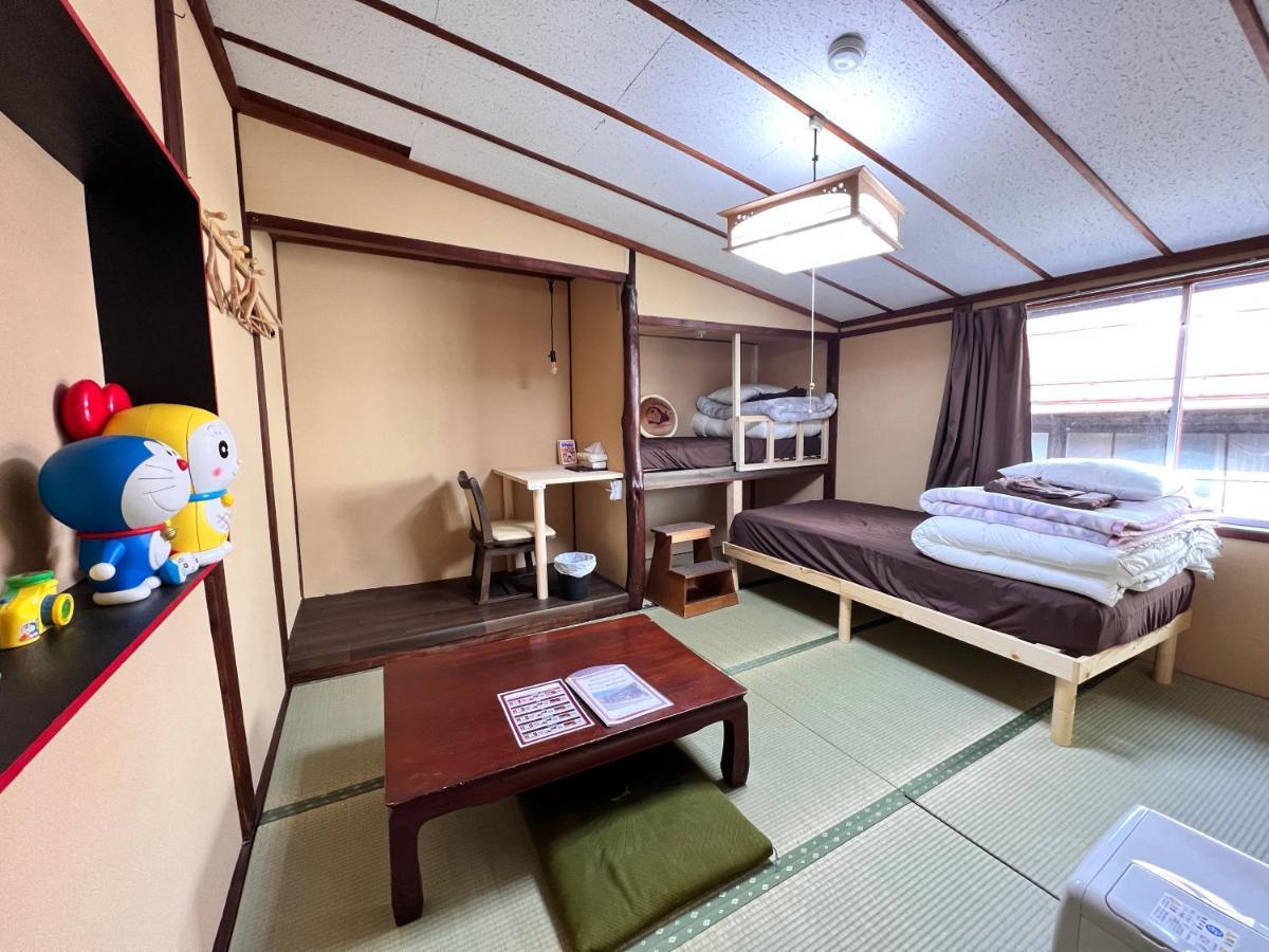Hostel Murasaki Ryokan Takayama  Esterno foto