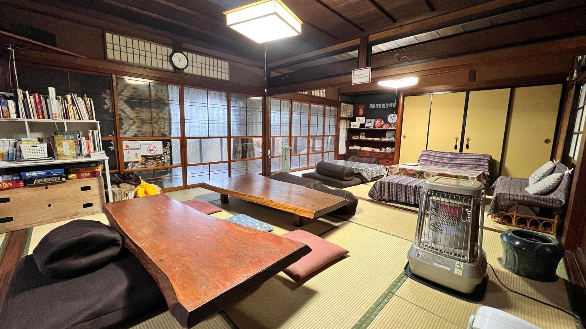 Hostel Murasaki Ryokan Takayama  Esterno foto