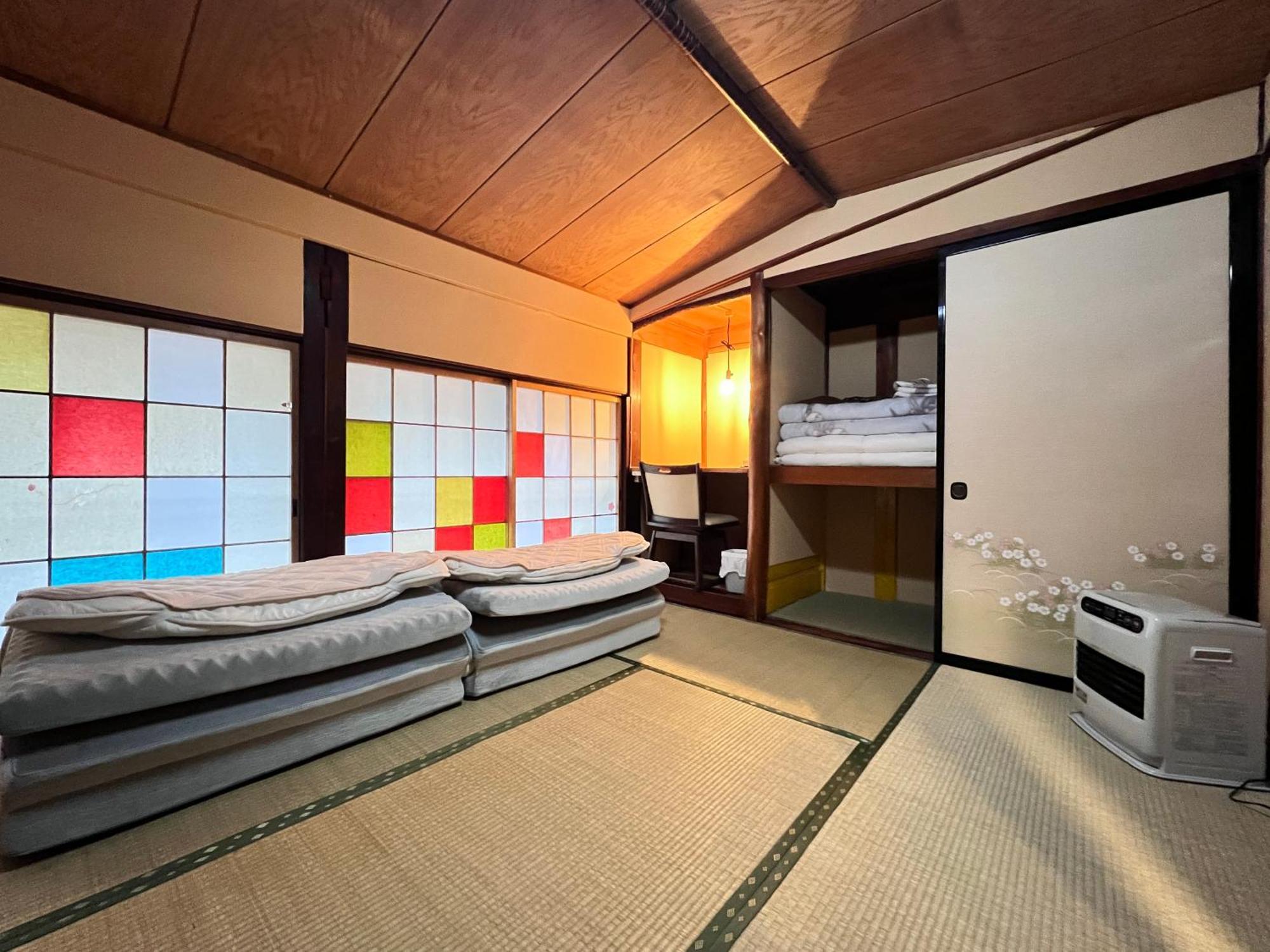 Hostel Murasaki Ryokan Takayama  Esterno foto