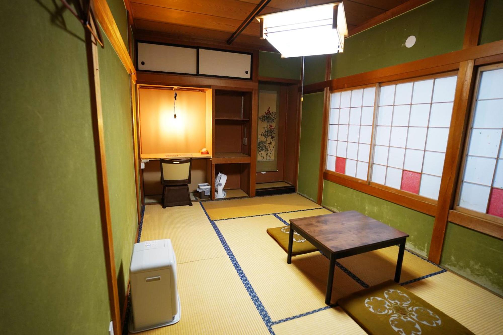 Hostel Murasaki Ryokan Takayama  Esterno foto